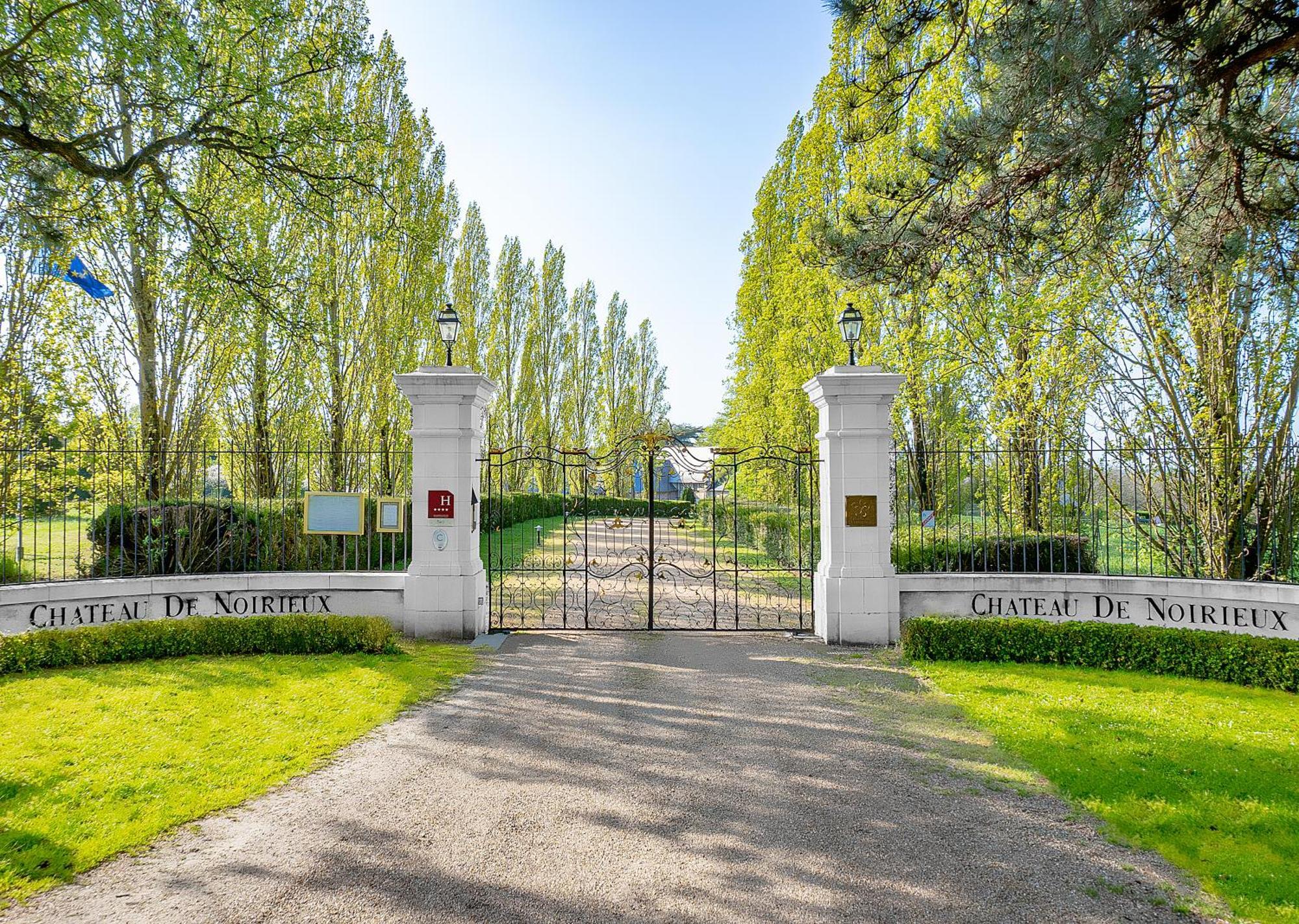 Chateau De Noirieux Briollay Exterior foto